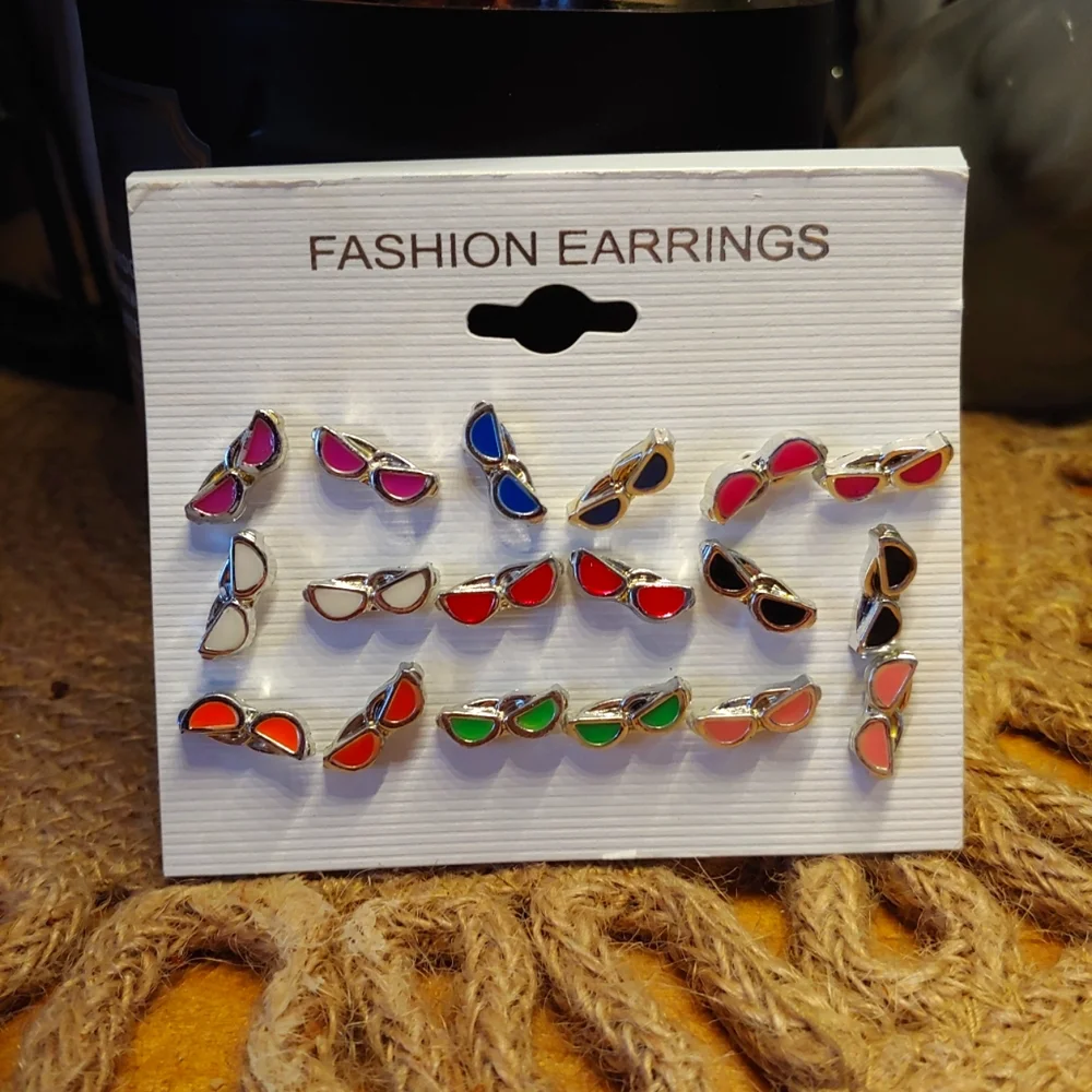 NWT Carousel Emporium Set Of 9 Fashion Stud Earrings, Sunglasses, Multi Colors🕶